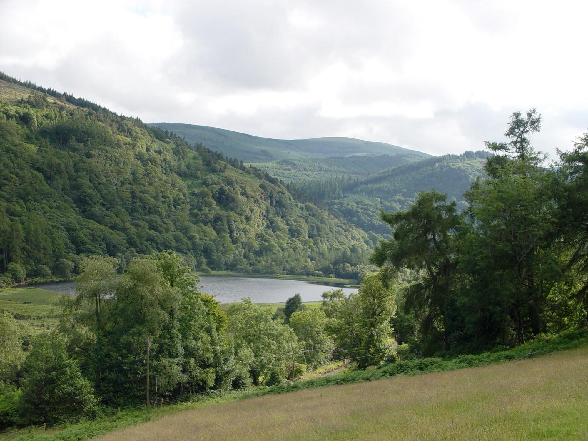 לארה Glendalough International Youth Hostel מראה חיצוני תמונה The Blackwater Valley