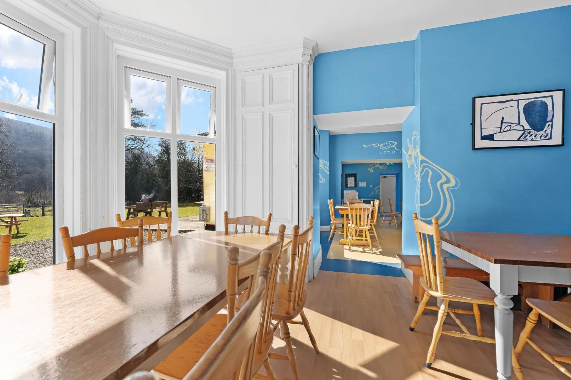 לארה Glendalough International Youth Hostel מראה חיצוני תמונה