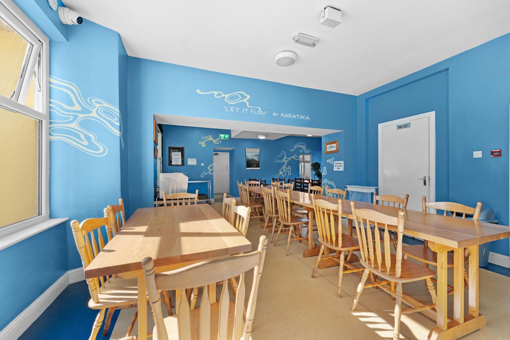 לארה Glendalough International Youth Hostel מראה חיצוני תמונה
