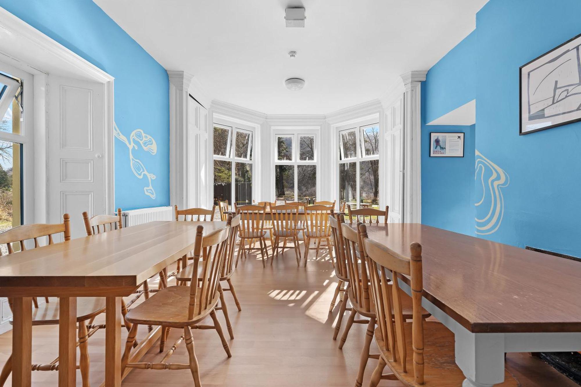 לארה Glendalough International Youth Hostel מראה חיצוני תמונה