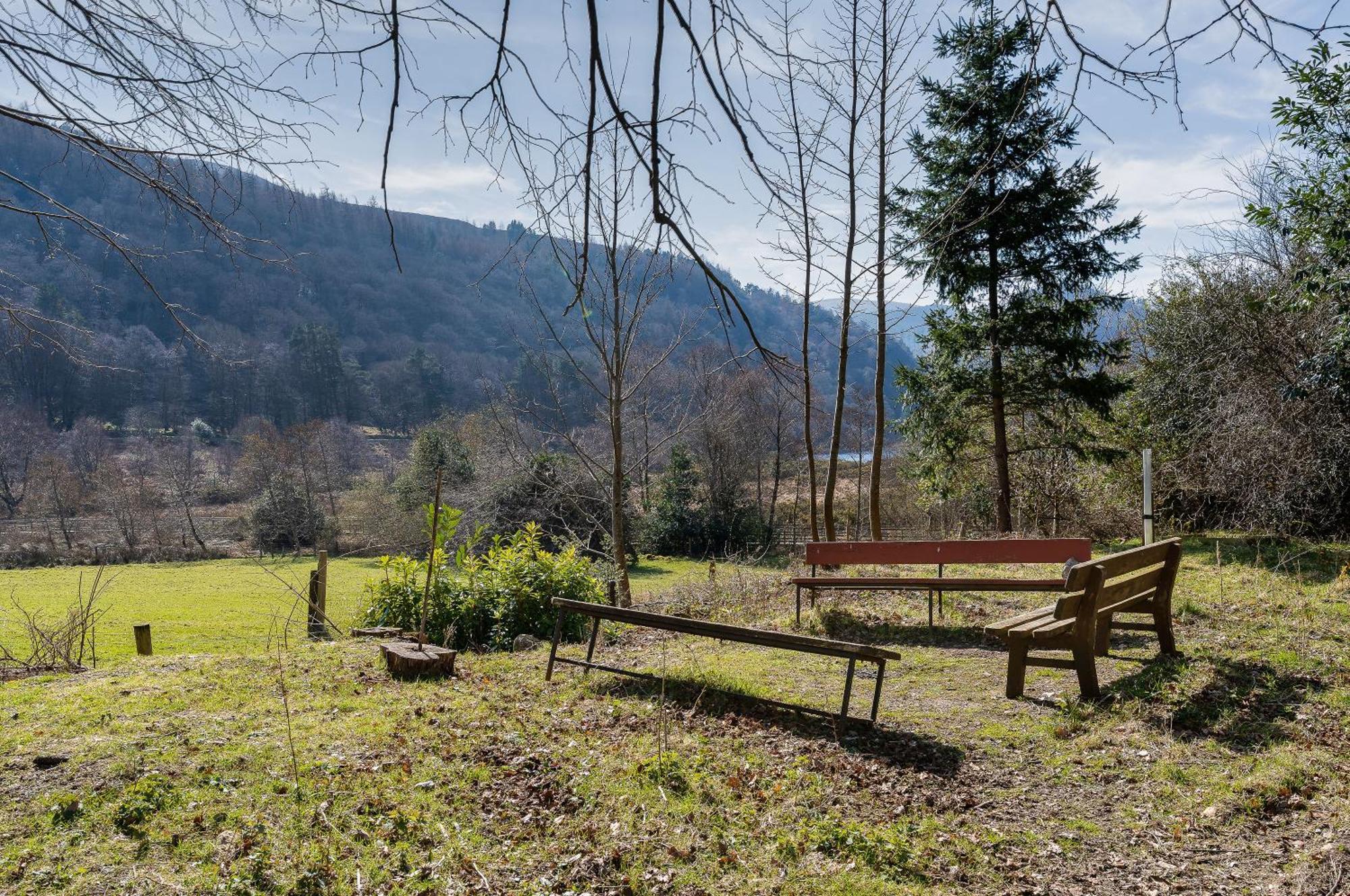 לארה Glendalough International Youth Hostel מראה חיצוני תמונה