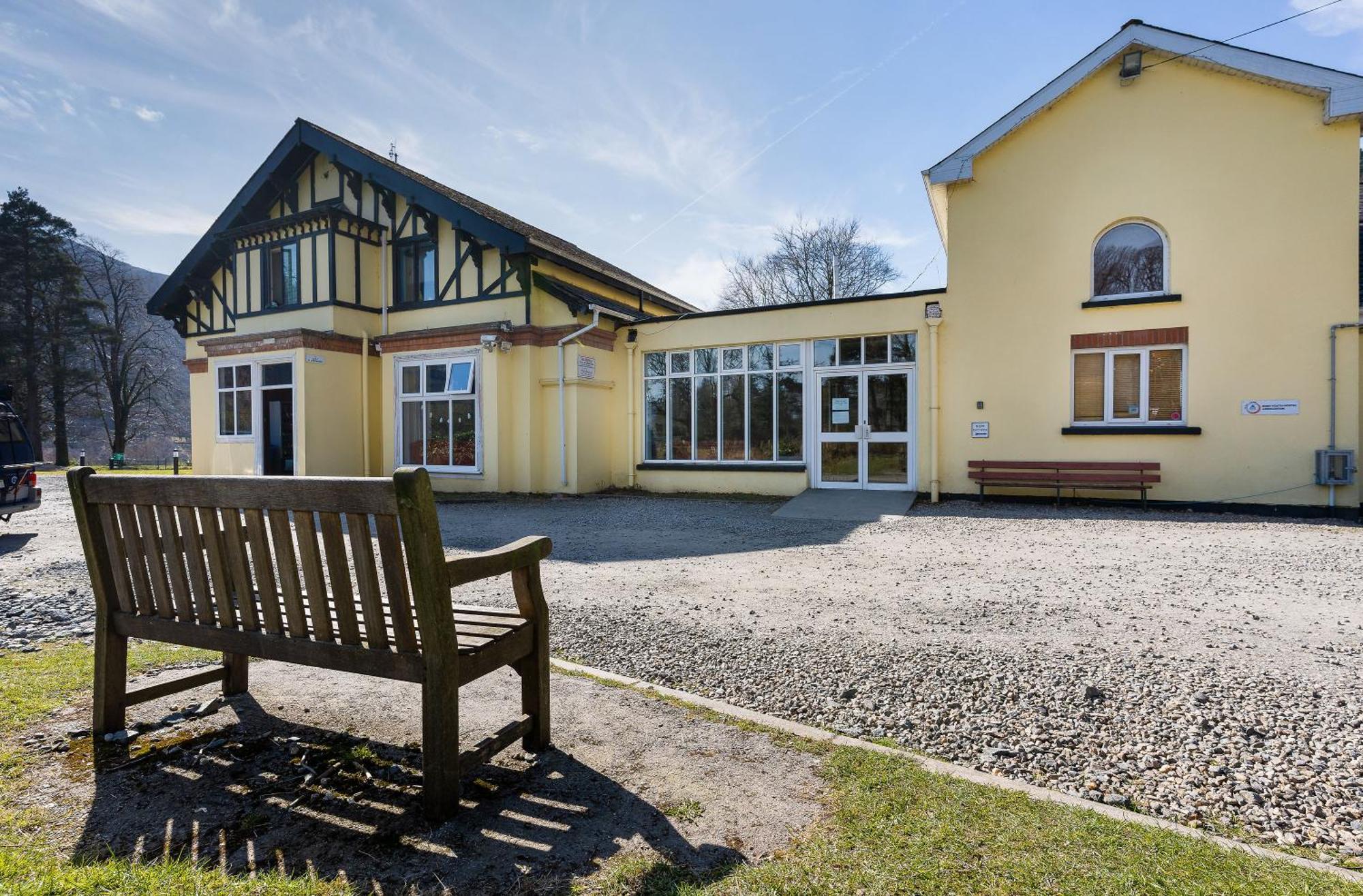 לארה Glendalough International Youth Hostel מראה חיצוני תמונה